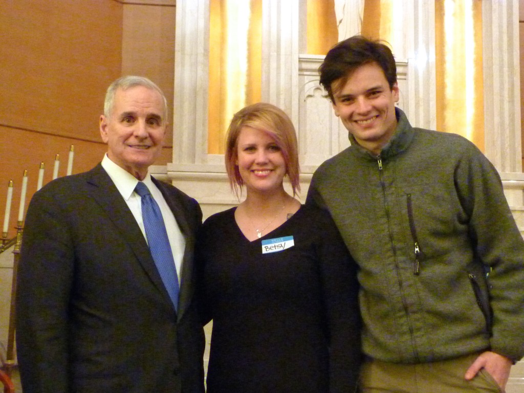 Betsy Nielsen, CURE Member, and Kristian Nyberg, CURE Energy Program Coordinator, had the opportunity to meet with Governor Mark Dayton. 