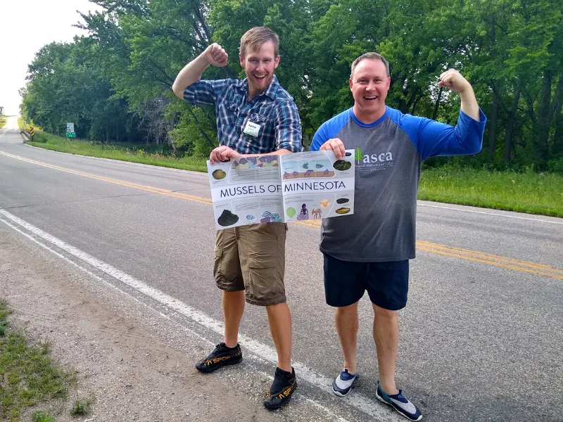 Aaron Goemann and Troy Goodnough showing off their mussels.
