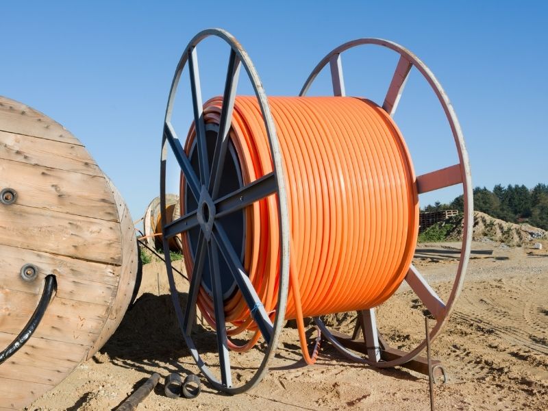 Fiber optic cable for broadband internet