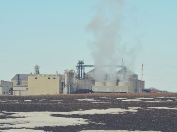 Summit's proposed CO2 pipeline would run from the Green Plains Ethanol Plant, Fergus Falls, MN (pictured in late winter) west to North Dakota. (Photo by Peg Furshong)